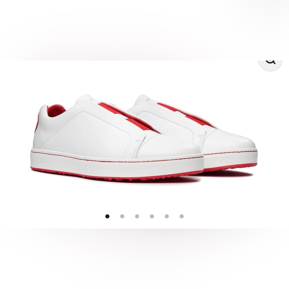 Royal albartross queen in heart white slip on shoes